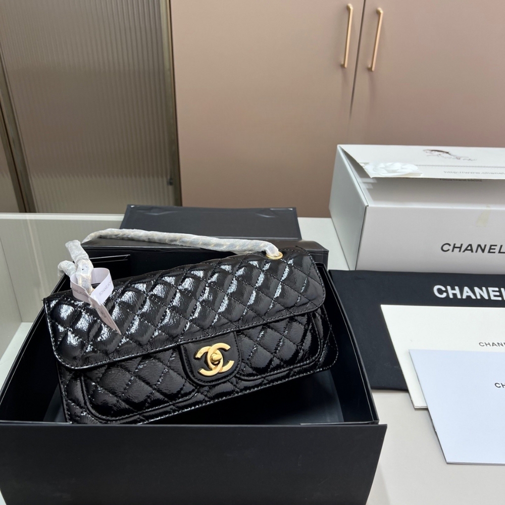 Alternative view of CHANEL FLAP BAG GLOSSY AND GOLD PLATED METAL BLACK 26CM AS5694 B21434 94305