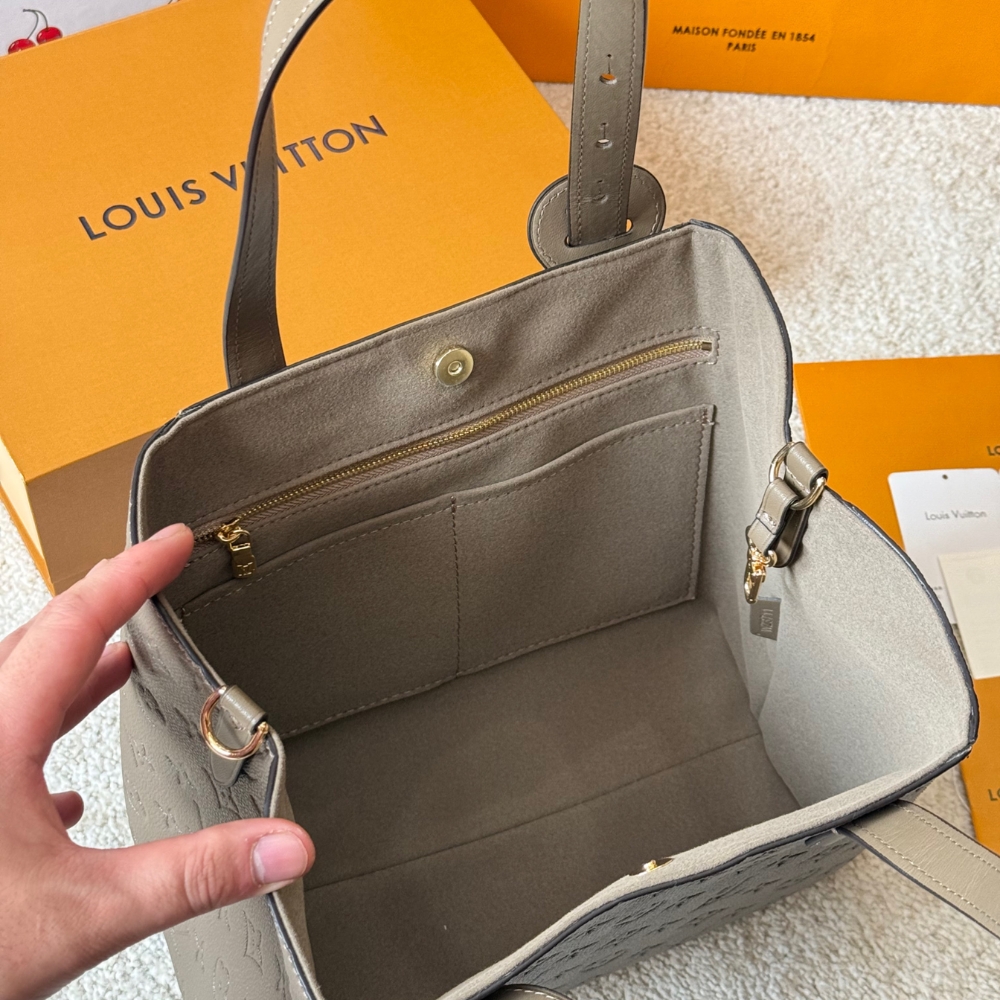 LOUIS VUITTON ALL IN ONE PM SMOKE 27CM M25890 - Image 8