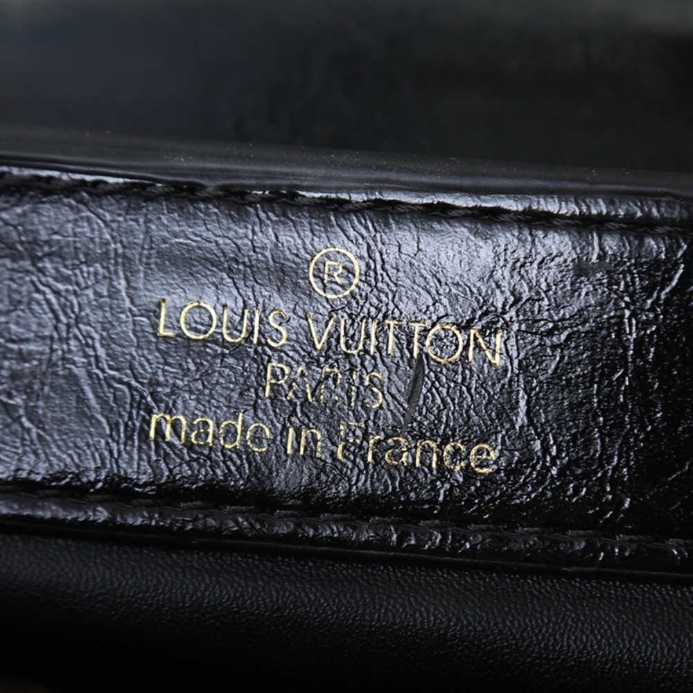 LOUIS VUITTON CAPUCINES EAST WEST BB BLACK 26CM M25492 - Image 8