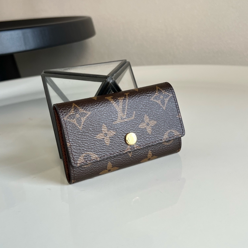 Alternative view of LOUIS VUITTON 6 KEY HOLDER BROWN 10CM M62630