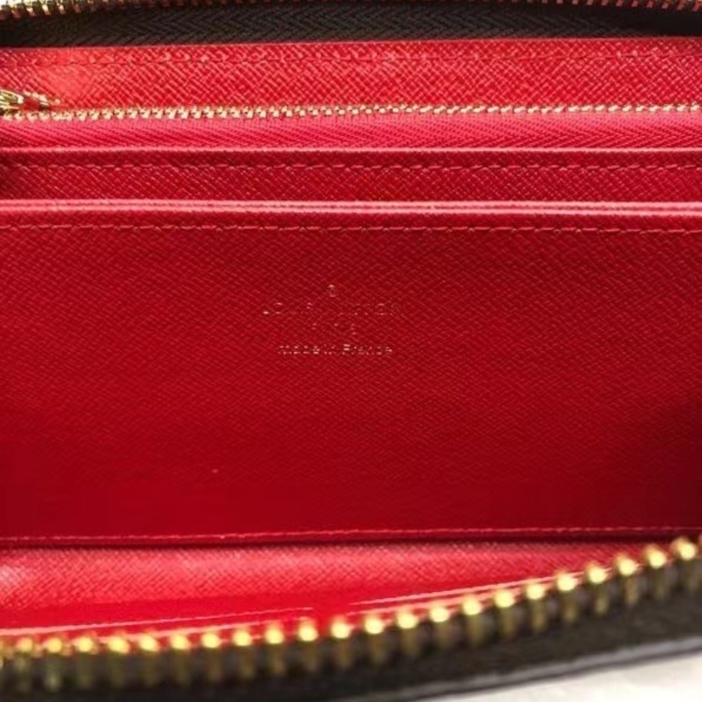 LOUIS VUITTON MONOGRAM CANVAS POLAR BEAR SARAH WALLET 19CM M62086 - Image 8