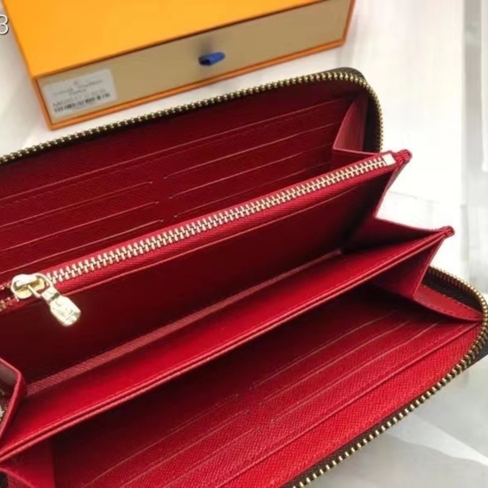 LOUIS VUITTON MONOGRAM CANVAS POLAR BEAR SARAH WALLET 19CM M62086 - Image 7