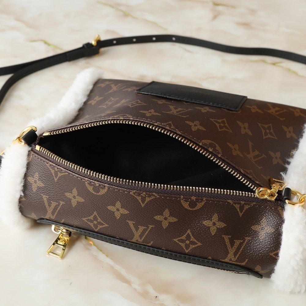 LOUIS VUITTON TEDDY MITT MONOGRAM BROWN 27CM M26853 - Image 10