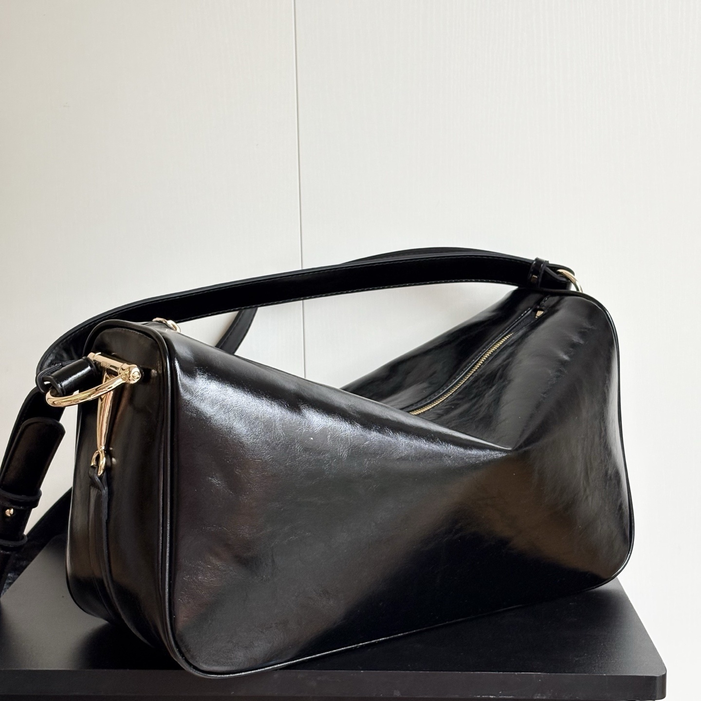 Gucci Half Horsebit Large Shoulder Bag Black Leather 38Cm - Image 4