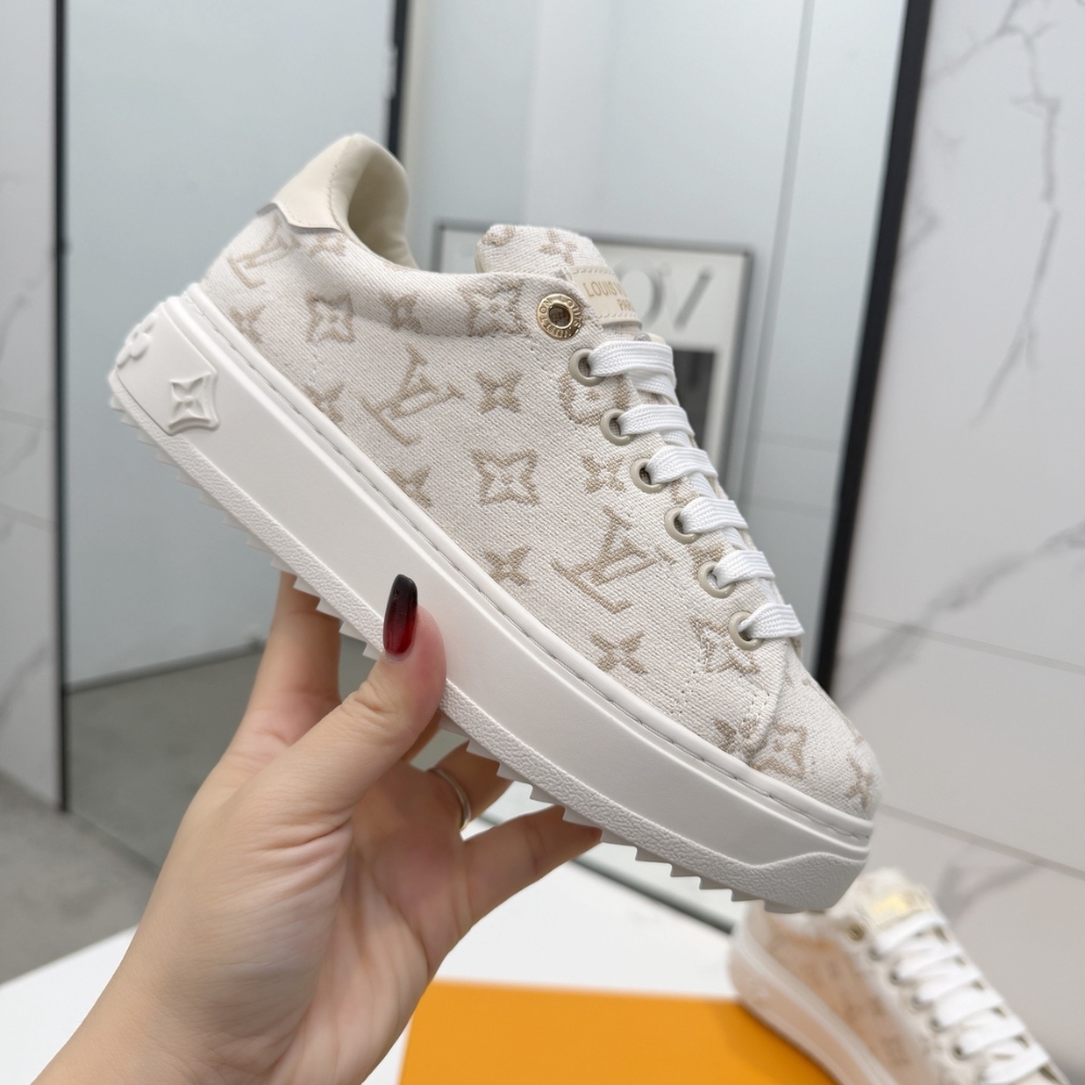 Alternative view of LOUIS VUITTON TIME OUT SNEAKER BEIGE 1AIVB5