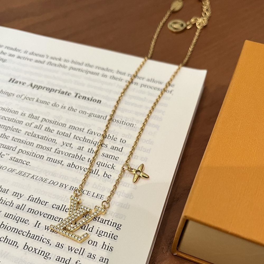 Alternative view of LOUIS VUITTON LV ICONIC ENAMEL NECKLACE GOLD M00596