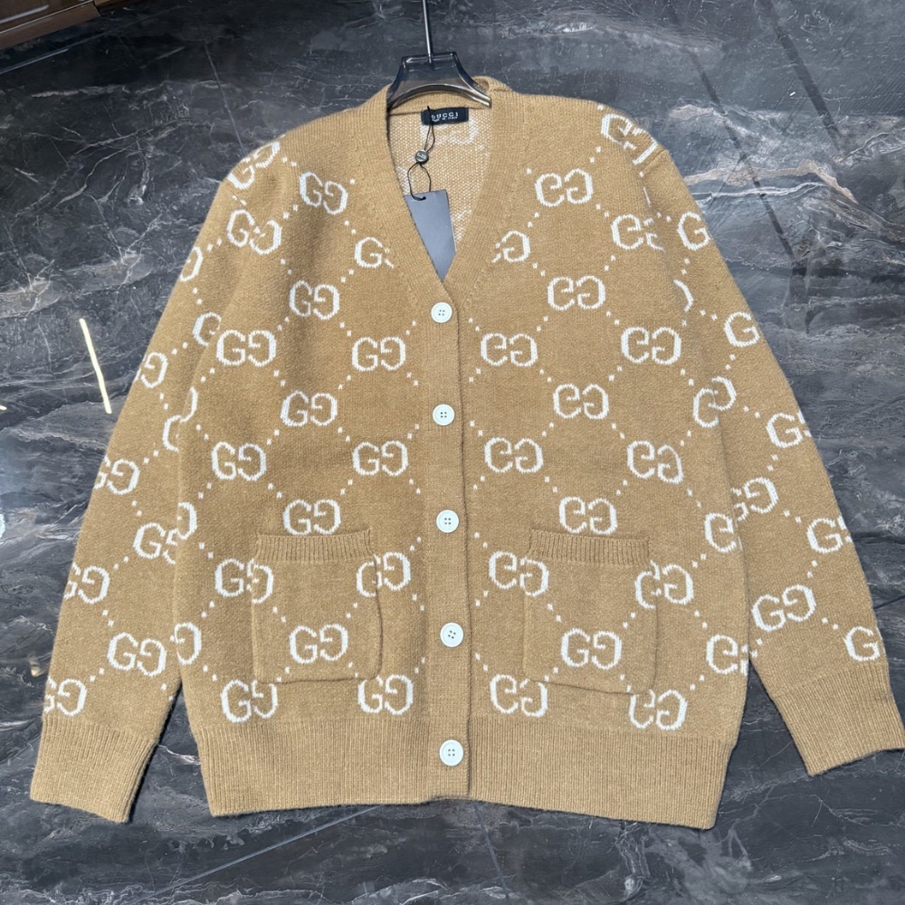 Alternative view of GUCCI WOOL CARDIGAN BEIGE 694758 XKCC5 2296