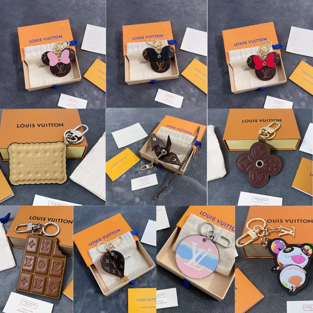 Alternative view of LOUIS VUITTON LV KEY HOLDER AND BAG CHARMS