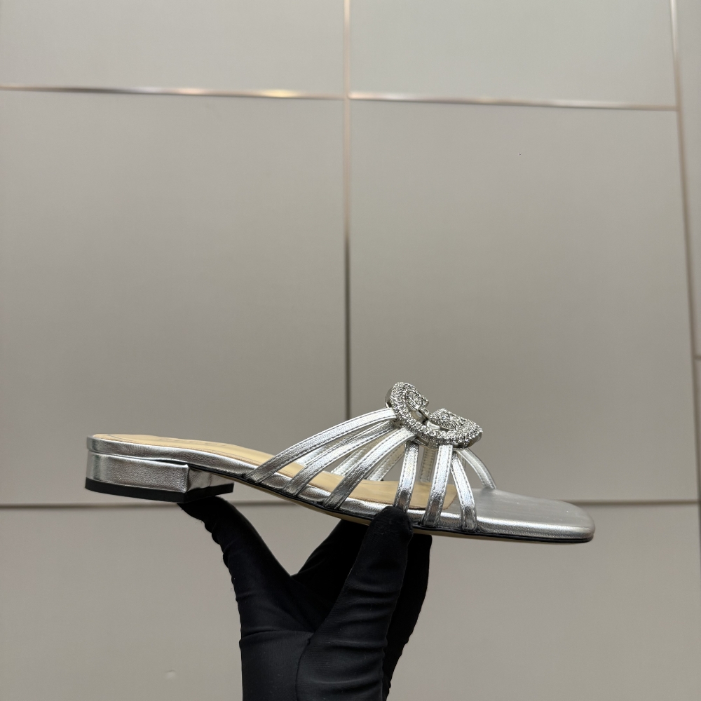 Alternative view of GUCCI WOMEN SLIDE WITH CRYSTAL INTERLOCKING G SILVER LEATHER 852357 BNC00 1001