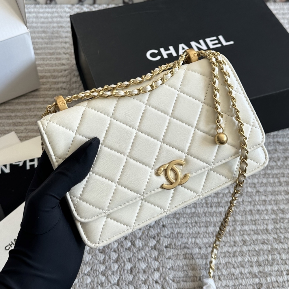 Alternative view of CHANEL WHITE QUILTED MINI SINGLE FLAP BAG GOLD HARDWARE 19CM