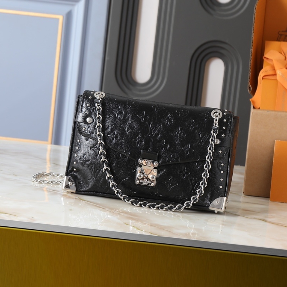 Alternative view of LOUIS VUITTON TRUNKIE BLACK 27CM M28137