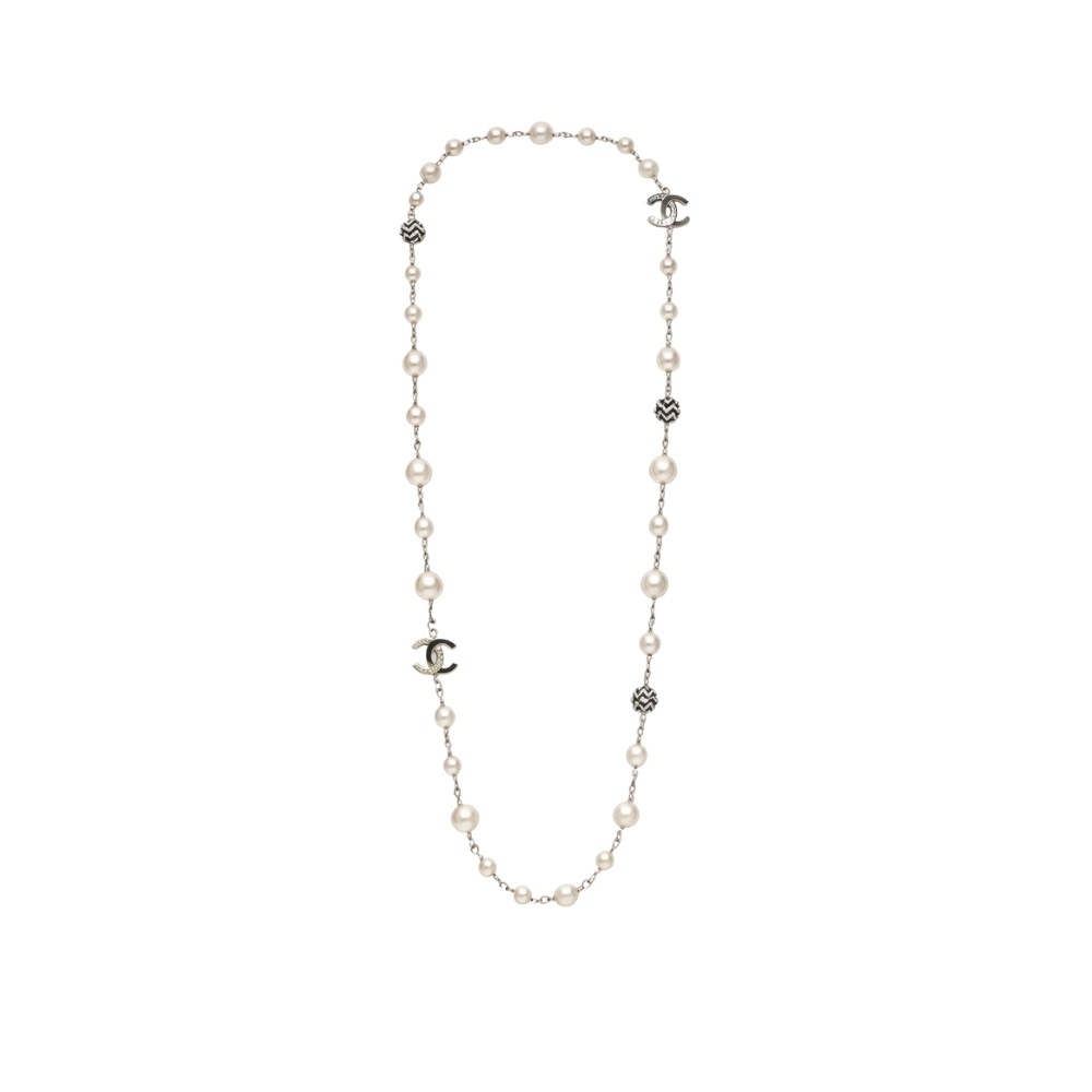 Chanel Pearl Necklace with Interlocking CC Logos Charms