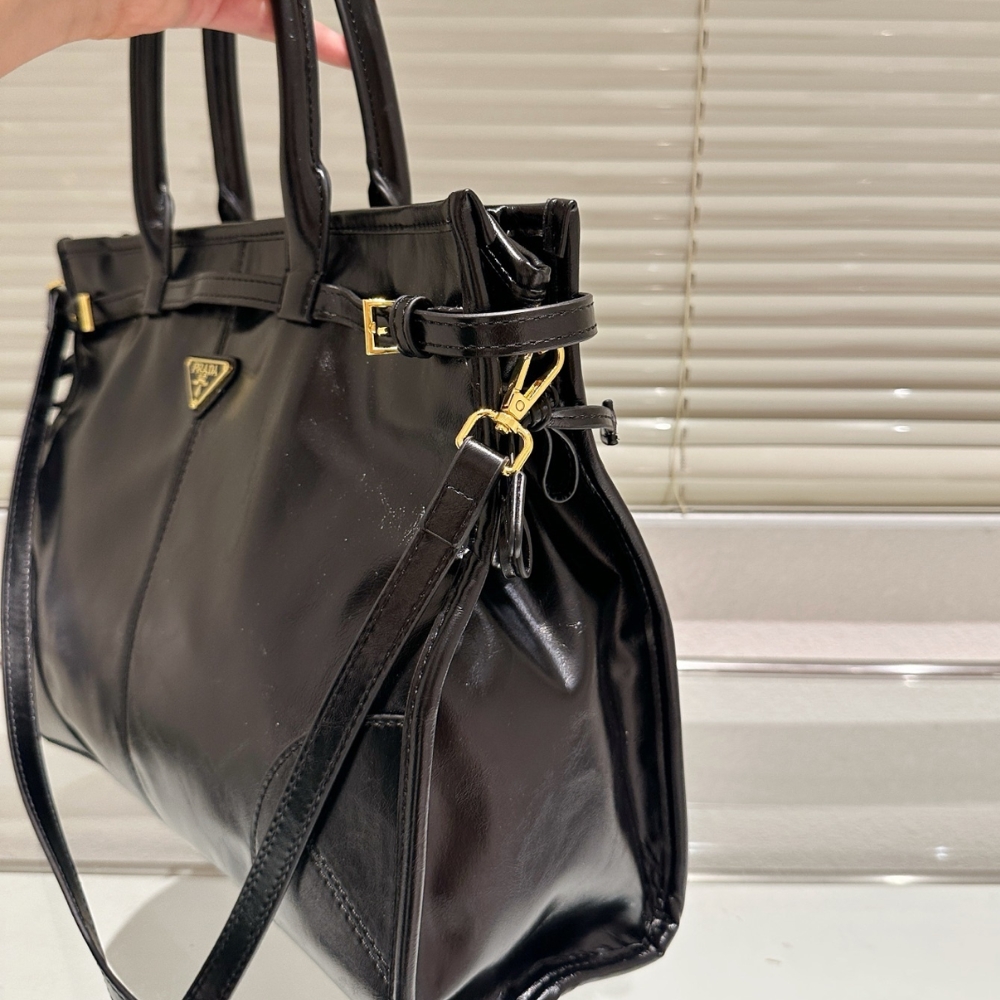 Prada Bonnie Extra Large Leather Handbag Black 38Cm 1BA439 2CYR F0002 V OOO - Image 3