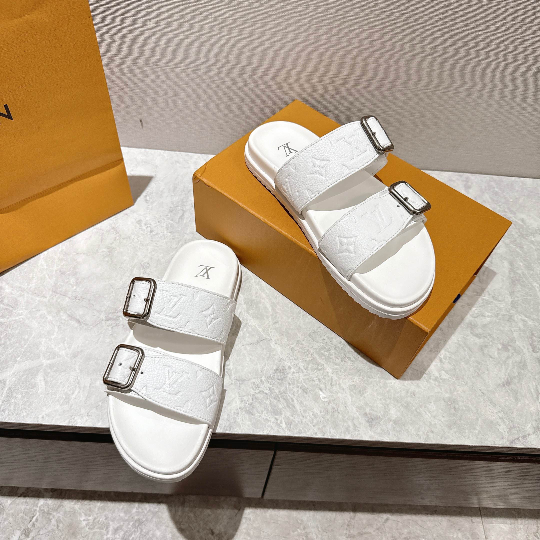 Louis Vuitton LV Venice Mule White 1AHSIX - Image 6