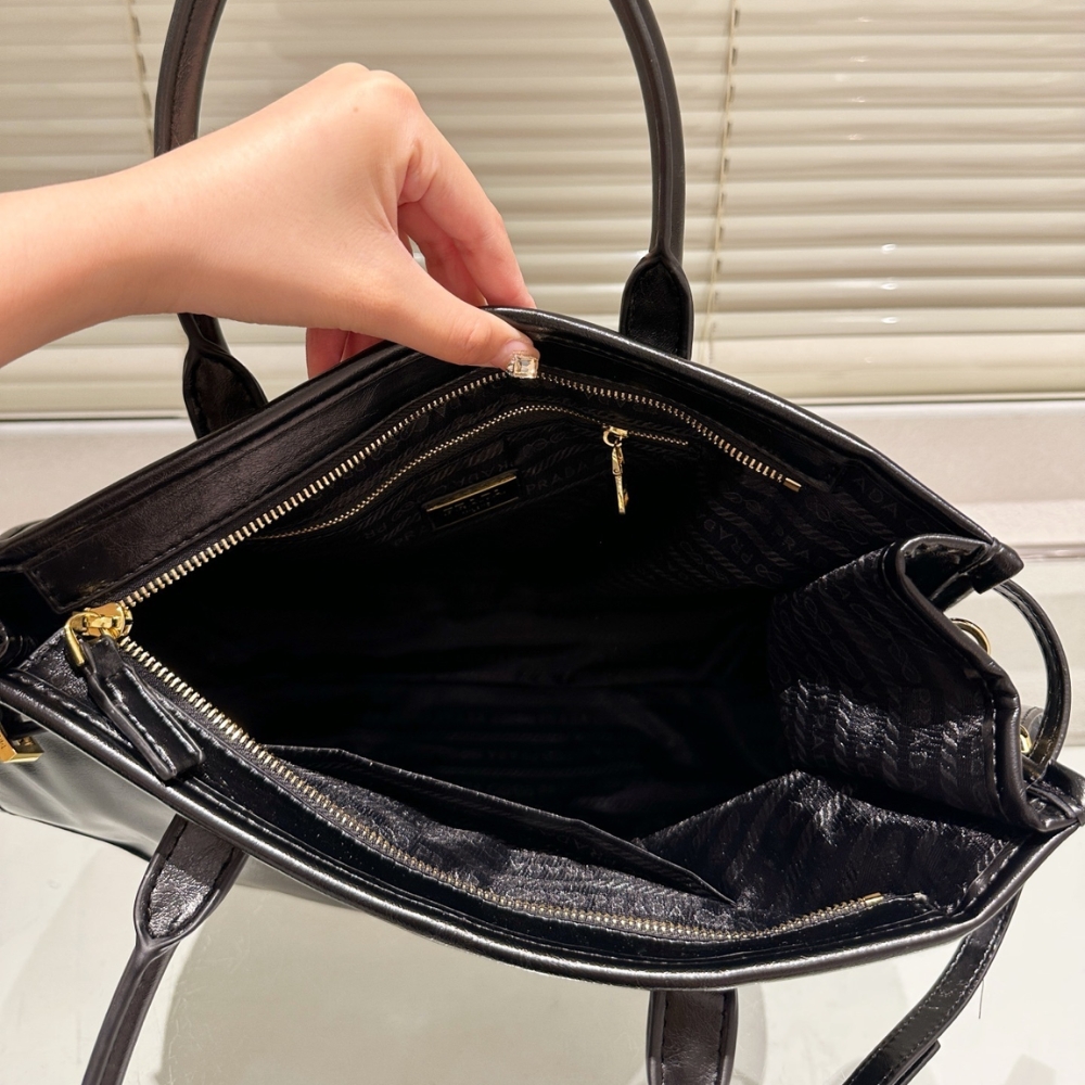 Prada Bonnie Extra Large Leather Handbag Black 38Cm 1BA439 2CYR F0002 V OOO - Image 7