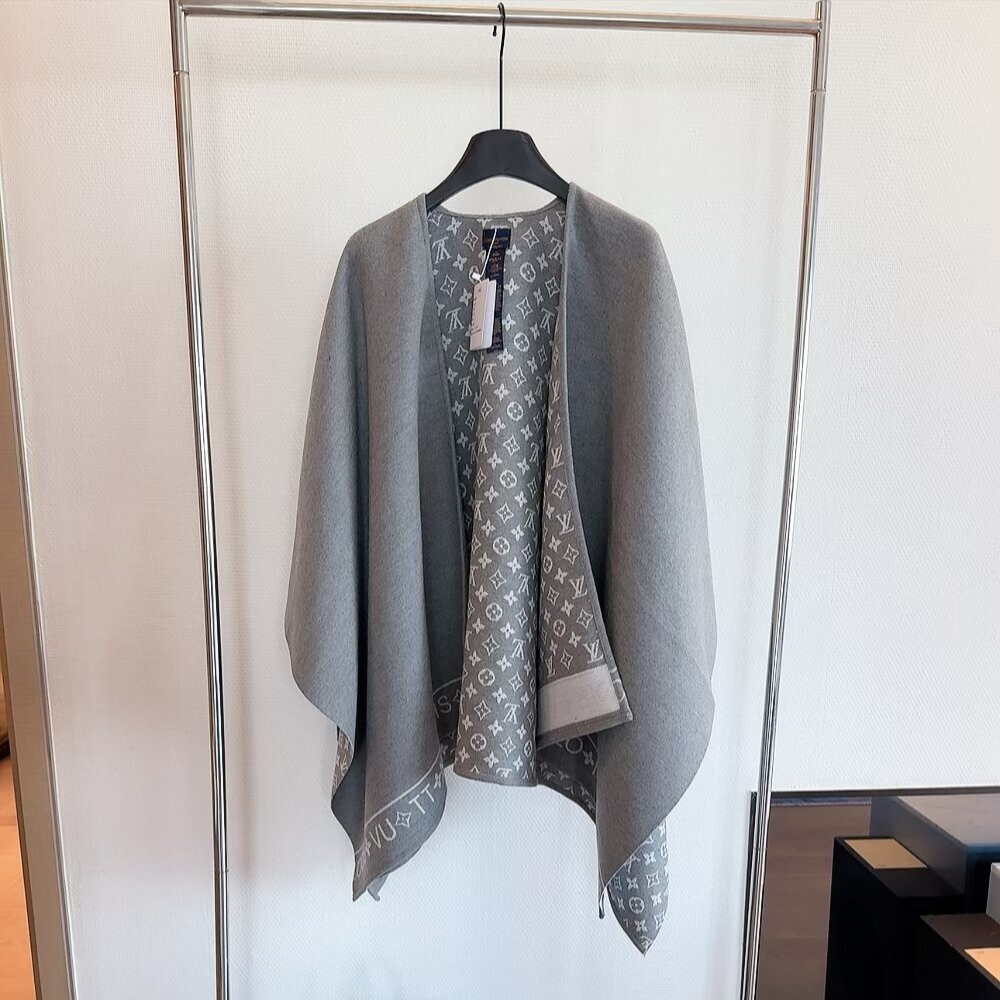 Alternative view of Louis Vuitton Monogram Cape Grey And White