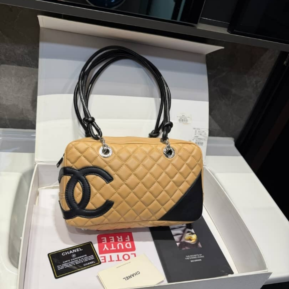 Alternative view of Chanel Cambon Ligne Bowling Shoulder Bag Beige 27Cm