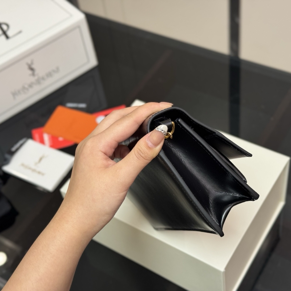 Saint Laurent Sunset Clutch Black Leather 22Cm 8109970SX0W 1000 - Image 5