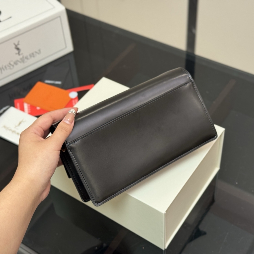 Saint Laurent Sunset Clutch Black Leather 22Cm 8109970SX0W 1000 - Image 6