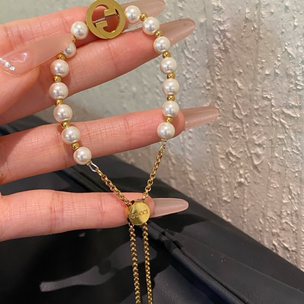Gucci Interlocking Pearl Bracelet Gold 839033 JCF27 8062 - Image 6