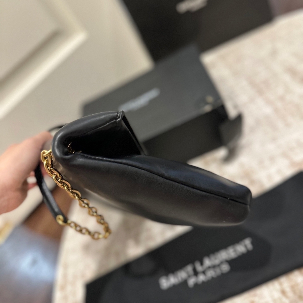 Saint Laurent Cassandre XXL Pouch On Chain In Shiny Leather Black 35Cm - Image 6