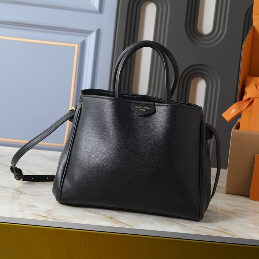 Alternative view of Louis Vuitton Vendome PM Black 28Cm M26502