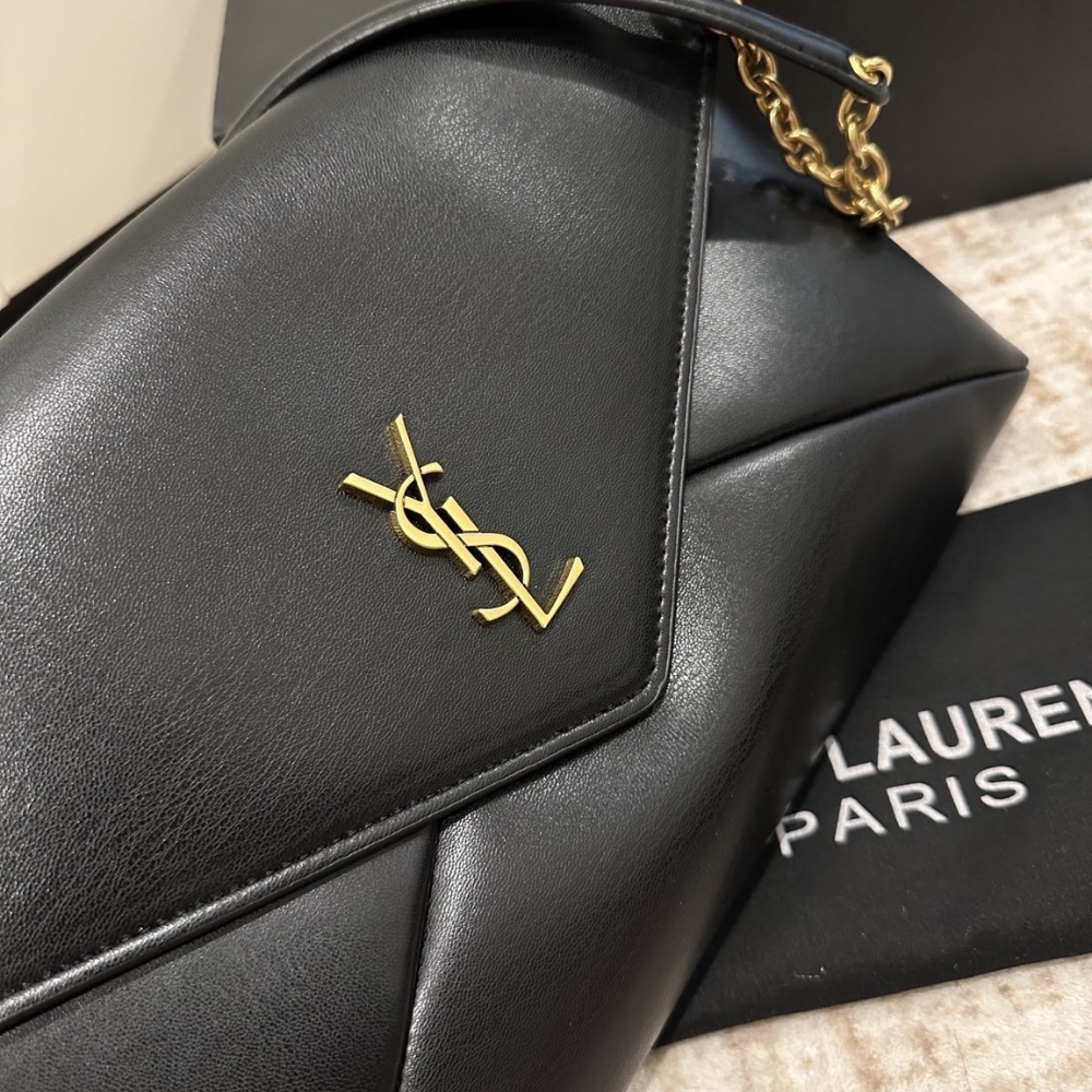 Saint Laurent Cassandre XXL Pouch On Chain In Shiny Leather Black 35Cm - Image 7