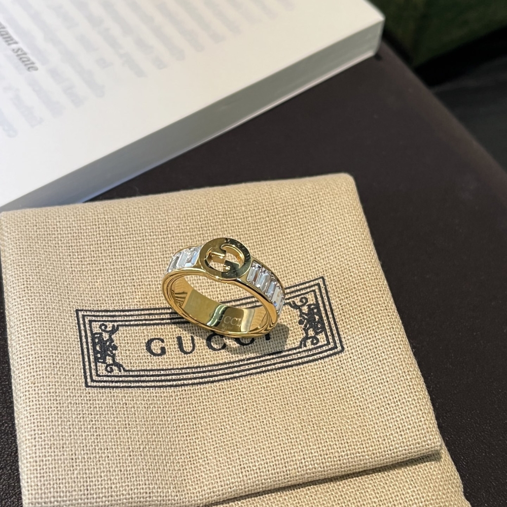 Gucci Blondie Wide Crystal Ring Gold 837231 JAAHV 8062 - Image 3