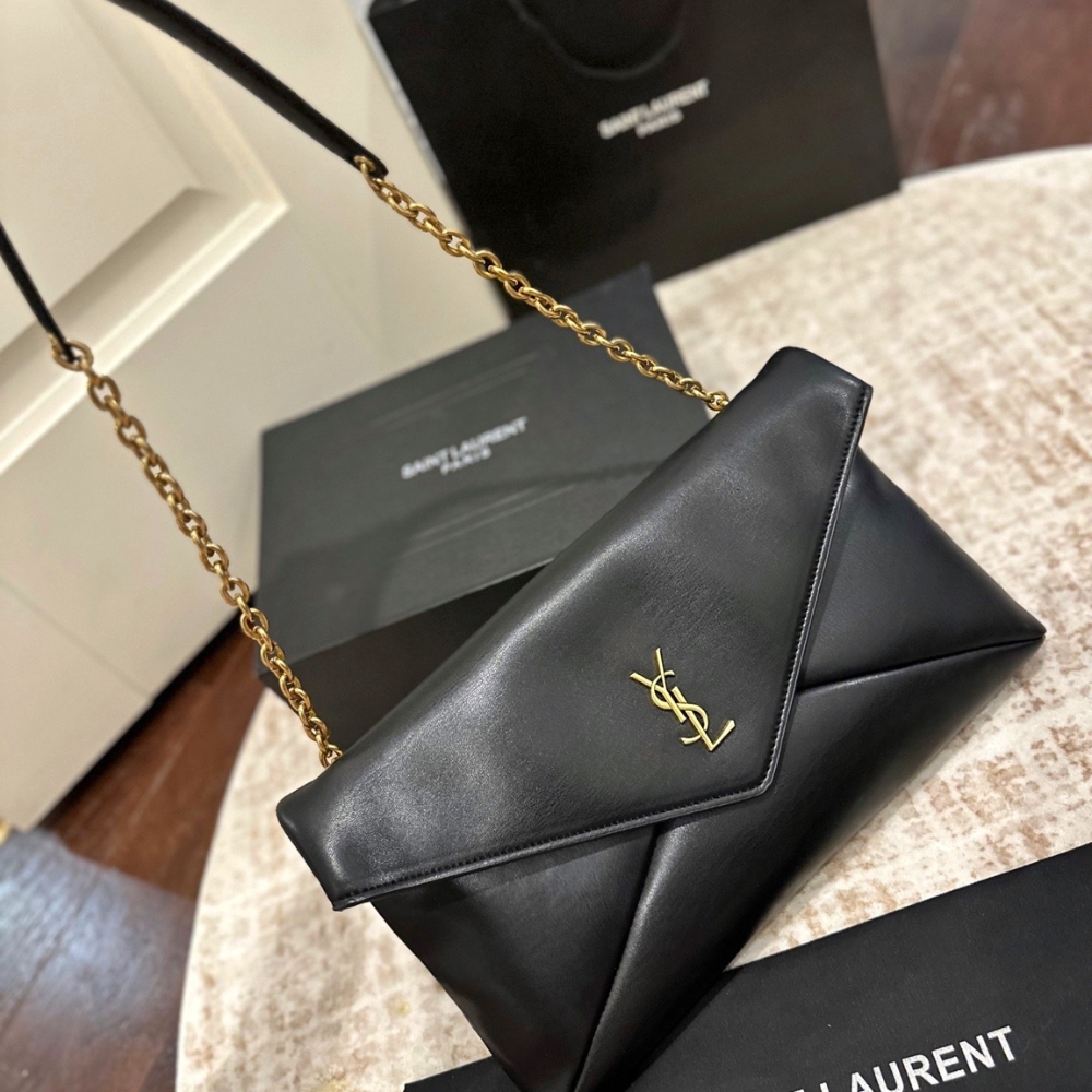 Saint Laurent Cassandre XXL Pouch On Chain In Shiny Leather Black 35Cm - Image 4