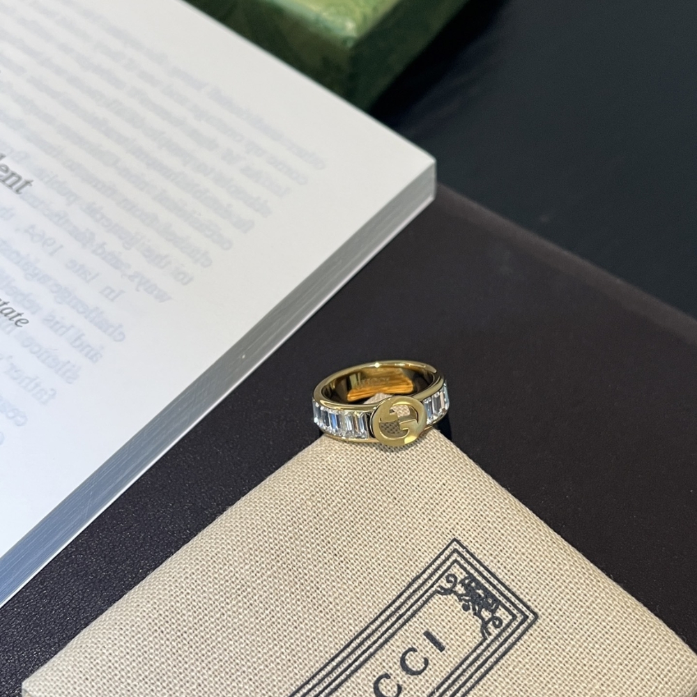 Gucci Blondie Wide Crystal Ring Gold 837231 JAAHV 8062 - Image 5