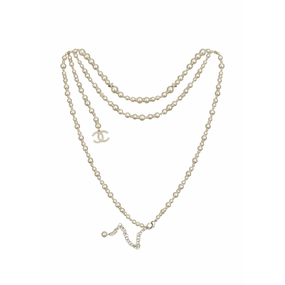Chanel Pearl Necklace with Star and CC Logo