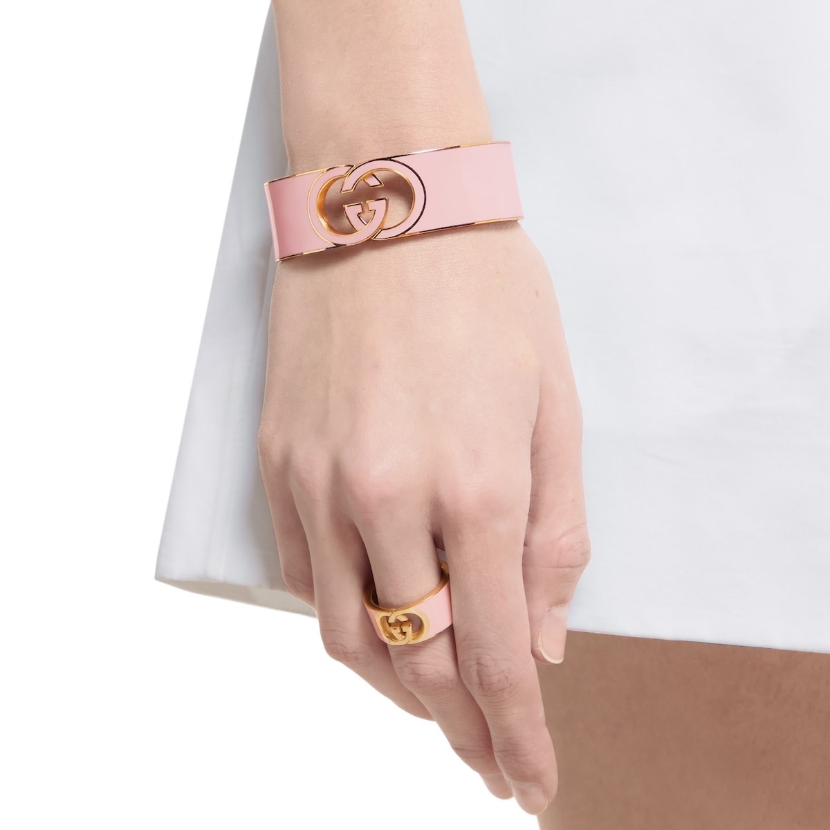 Set Gucci Cuff Bracelet And Ring Interlocking Enamel Light Pink Gold Tone - Image 6