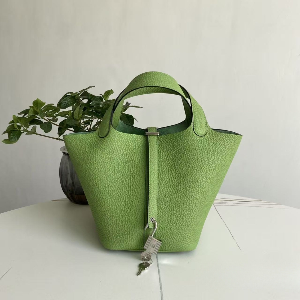 Alternative view of [Super Vip 1:1] Hermes Picotin Lock 18 Pocket Bag Green 18Cm