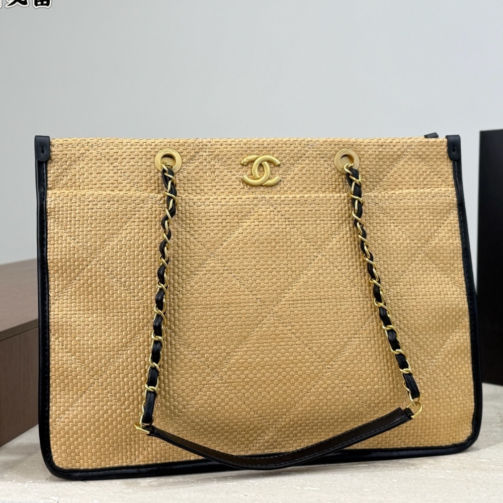 Alternative view of Chanel Shopping Bag Natural Straw Beige 39Cm