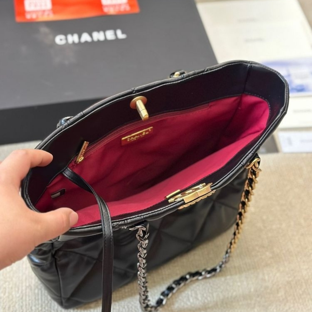 Chanel 19 Shopping Bag Quilted Leather Medium In Black 30cm AS3519 B04852 94305 - Image 4