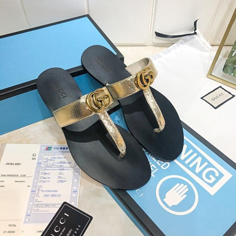 Gucci Thong Sandals With Double G Gold - Image 2