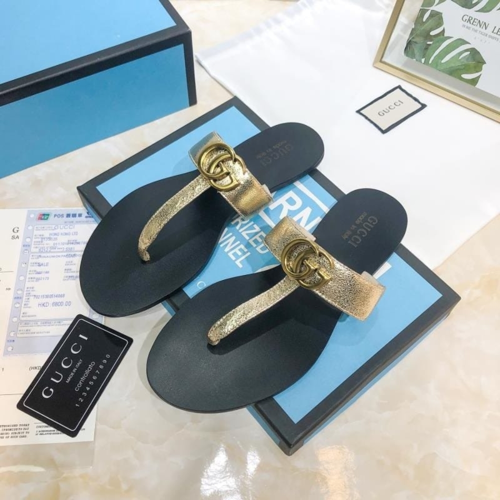 Gucci Thong Sandals With Double G Gold - Image 3