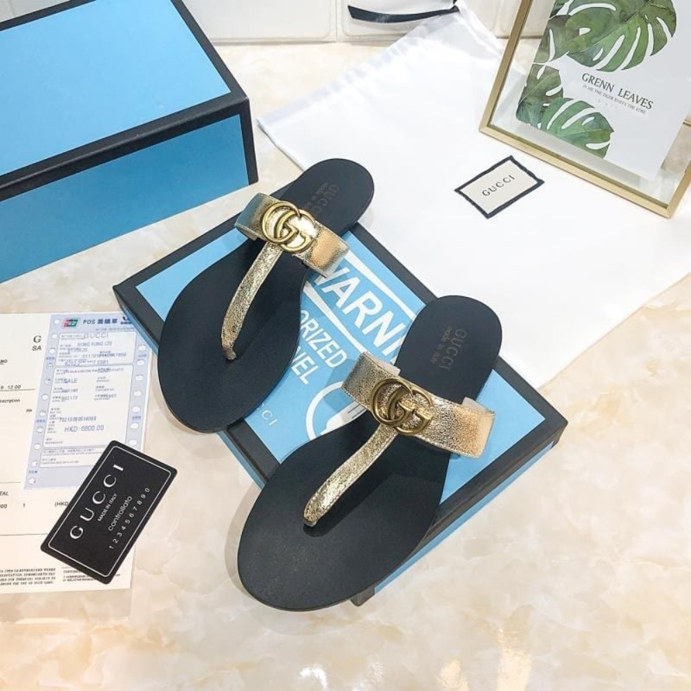 Gucci Thong Sandals With Double G Gold - Image 4