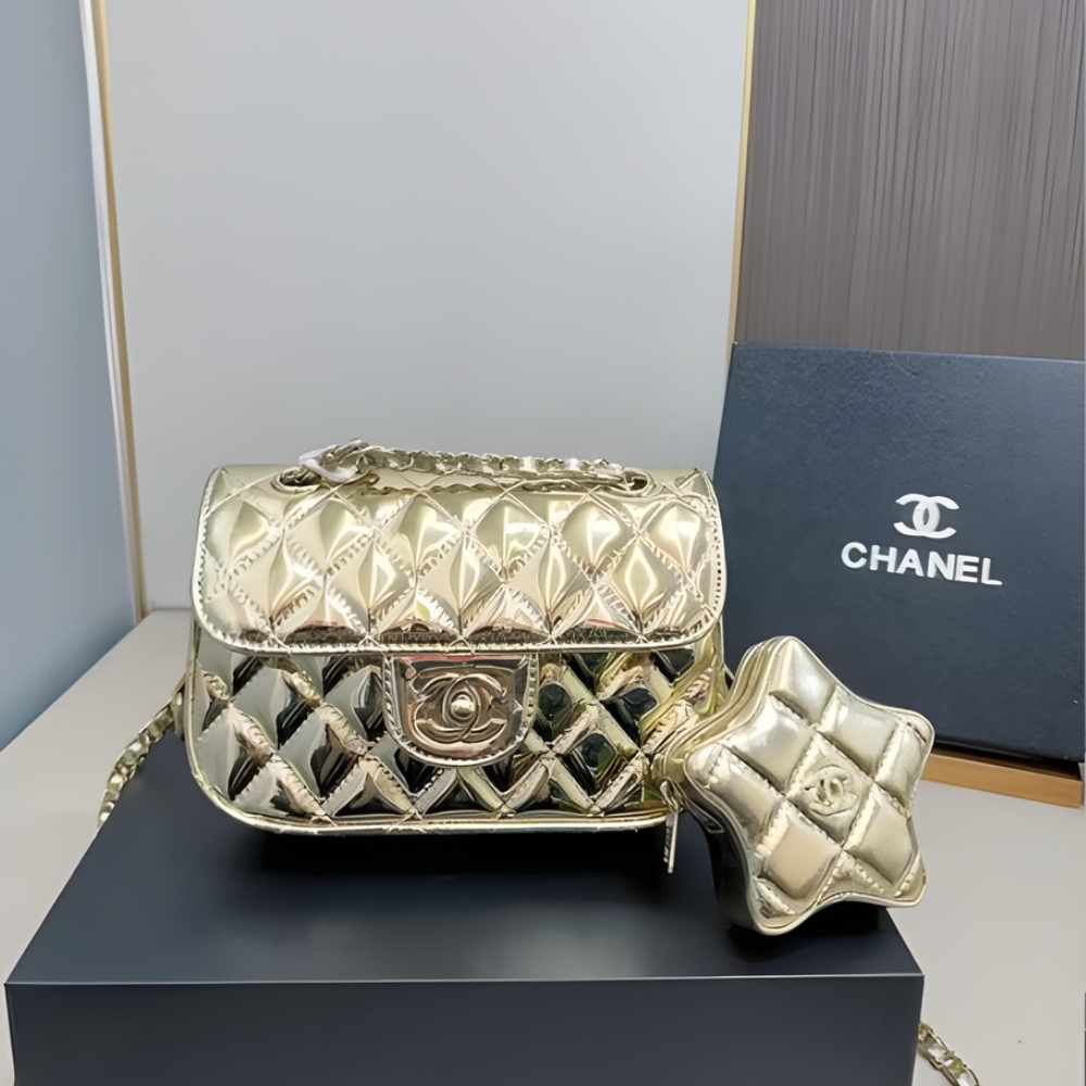 Alternative view of Chanel Mini Flap Bag Star Coin Purse Yellow Gold 21Cm