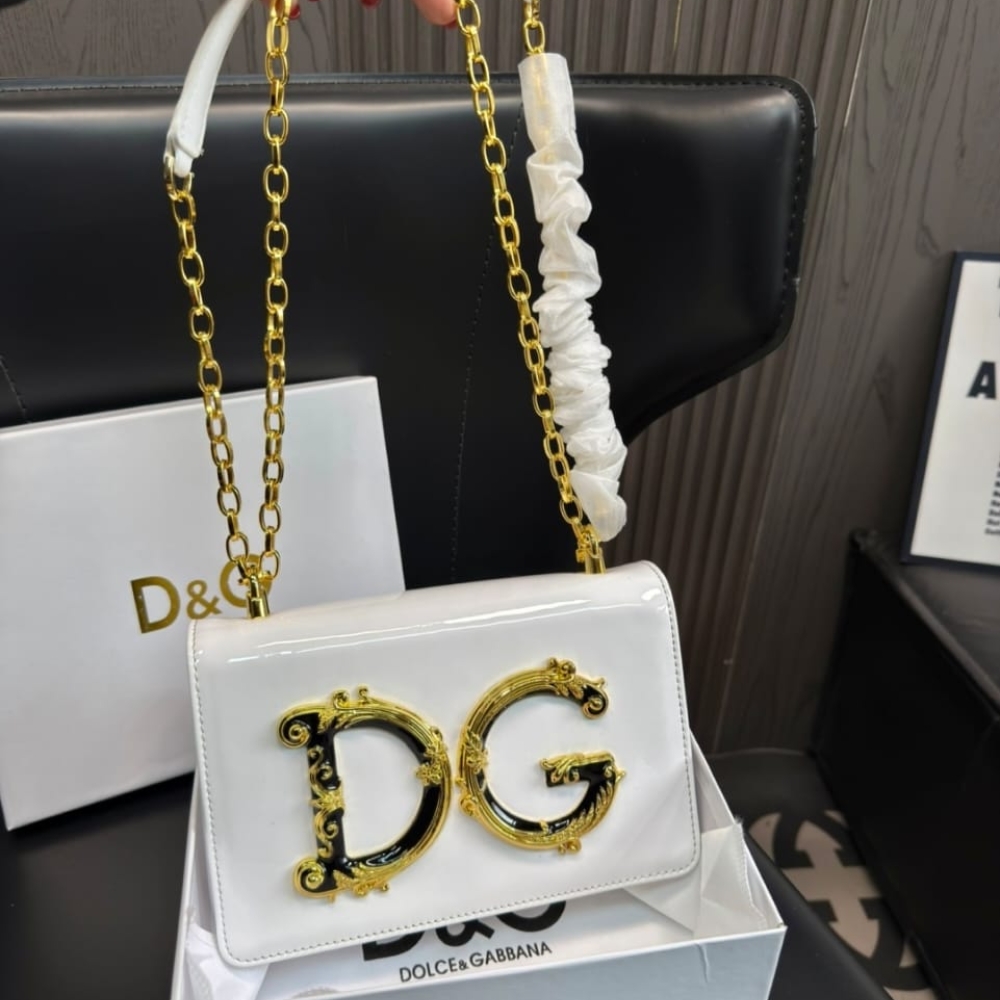 Dolce Gabbana DG Girls Shoulder Bag Nappa Leather White 20Cm BB6498AZ80180001 - Image 6