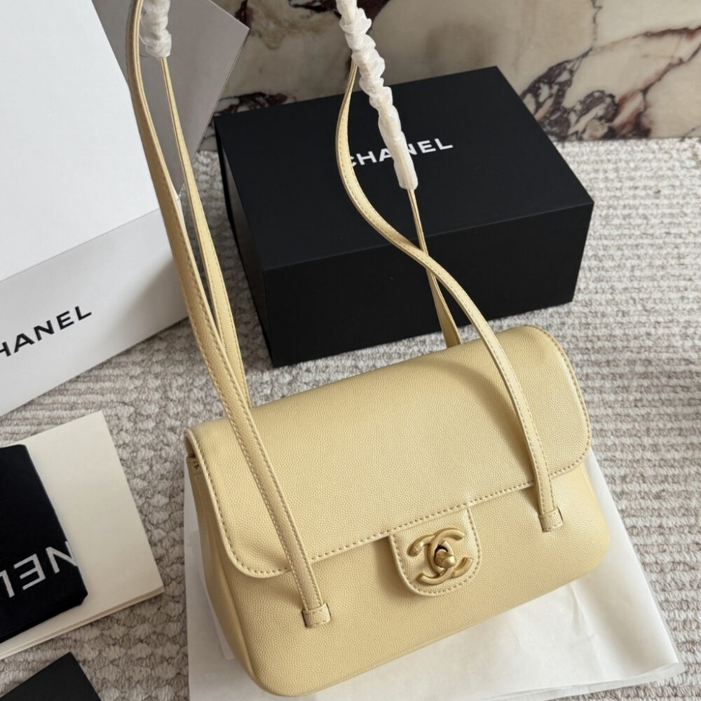 Alternative view of Chanel Small Flap Bag Grained Shiny And Gold Tone Light Yellow 22cm