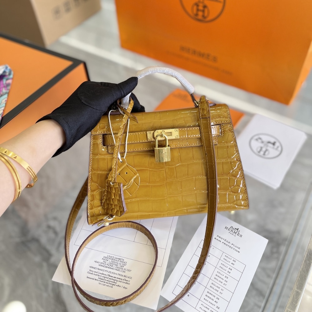 Alternative view of Hermès Mini Kelly 20 Alligatore Gold Hardware Brown 22cm