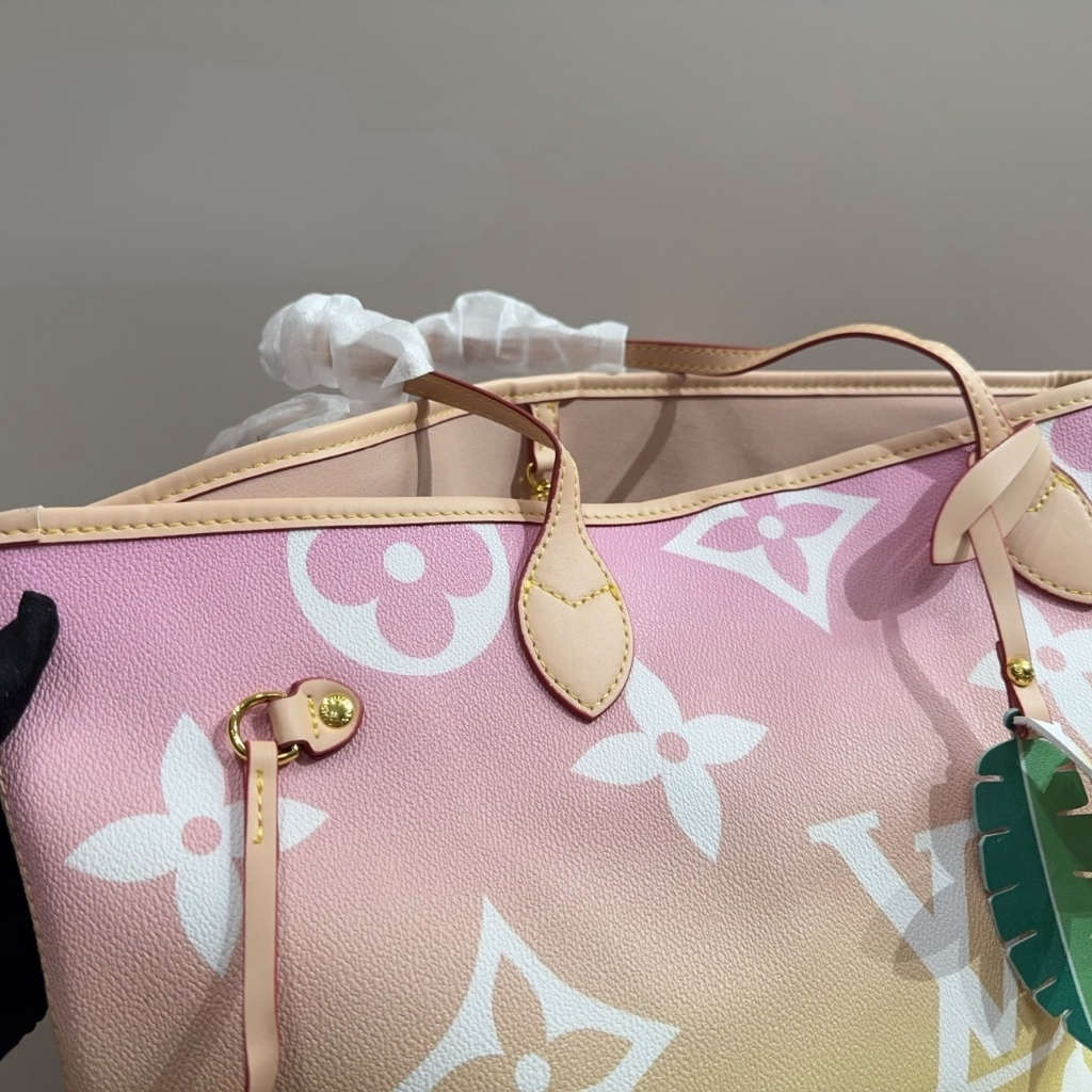 Louis Vuitton Neverfull MM By The Pool Monogram Giant Yellow Pink 31Cm M45680 - Image 6