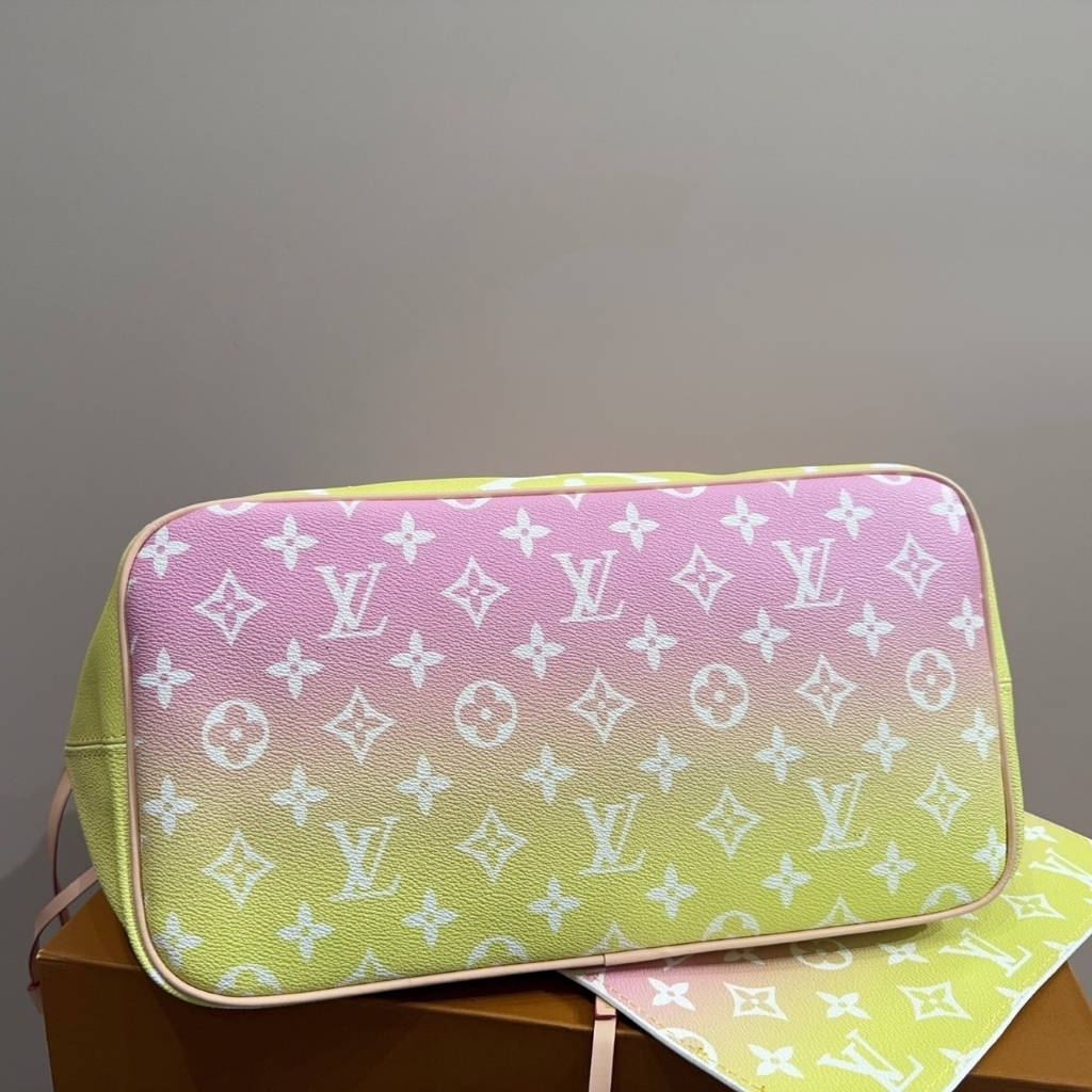 Louis Vuitton Neverfull MM By The Pool Monogram Giant Yellow Pink 31Cm M45680 - Image 5