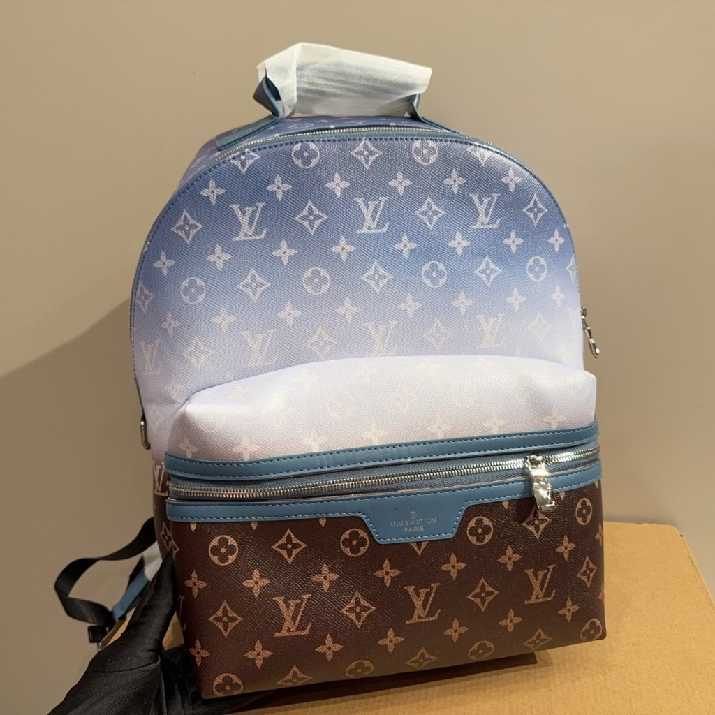 Louis Vuitton Discovery Backpack PM Monogram Pigment Blue 38cm M28025 - Image 2